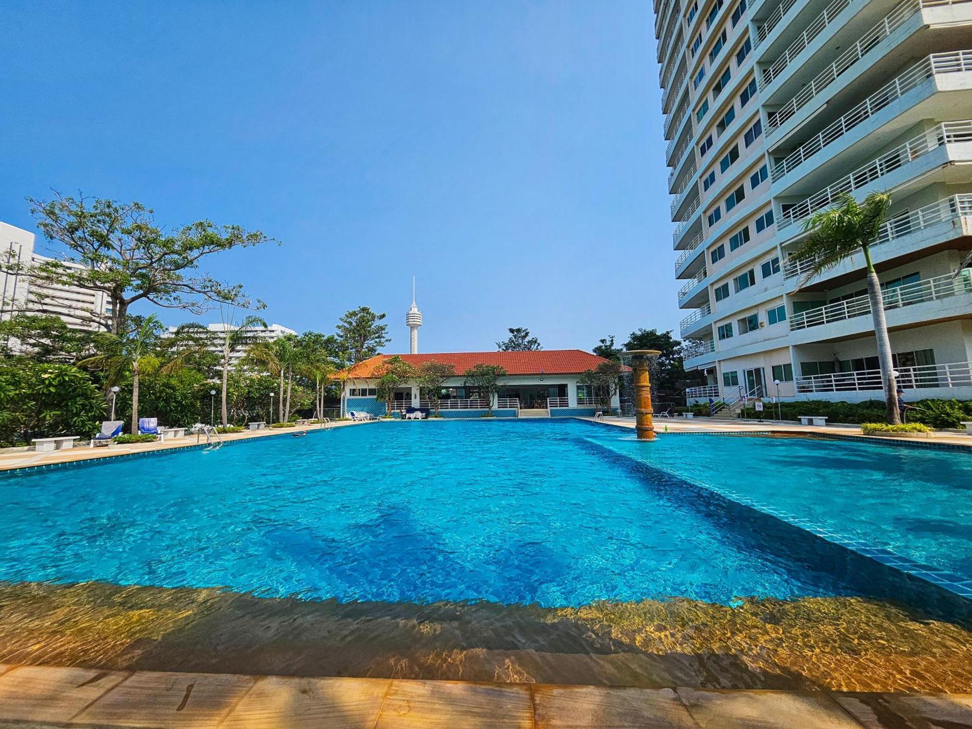 View Talay 5 Jomtien Beachfront Pattaya ภายนอก รูปภาพ
