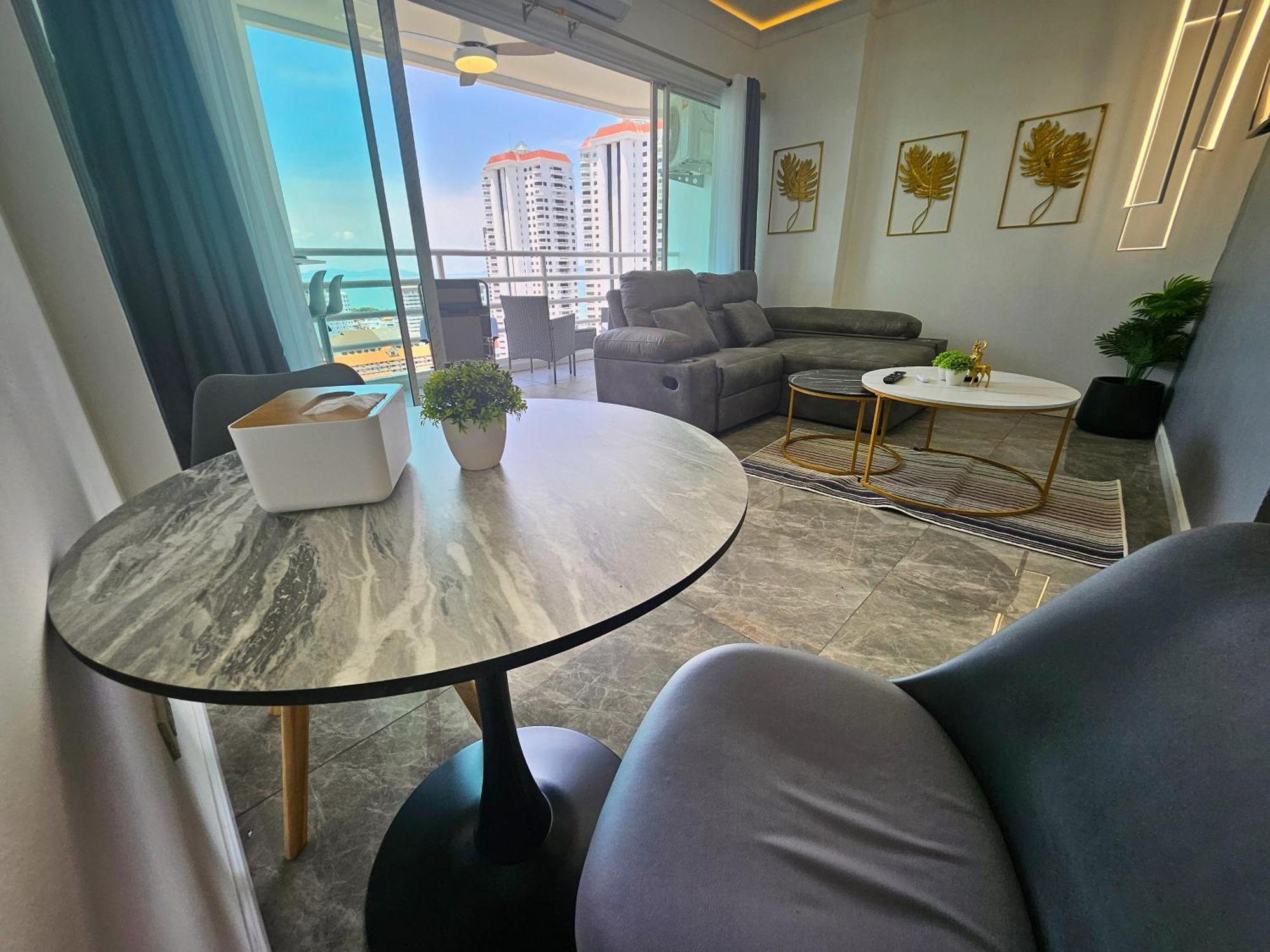 View Talay 5 Jomtien Beachfront Pattaya ภายนอก รูปภาพ