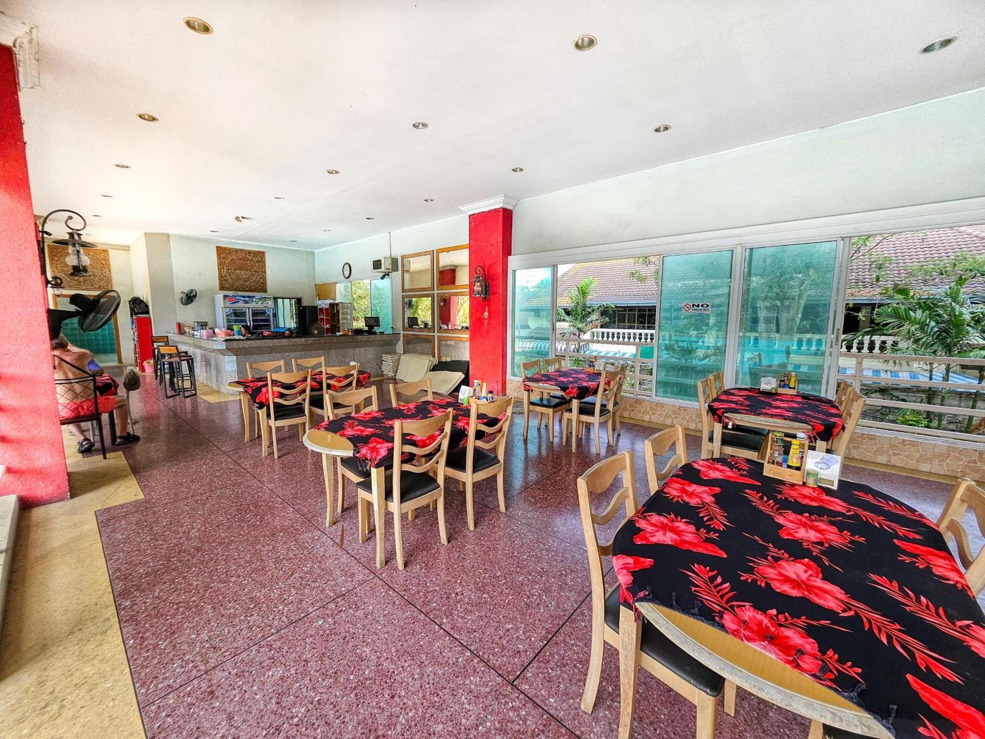 View Talay 5 Jomtien Beachfront Pattaya ภายนอก รูปภาพ